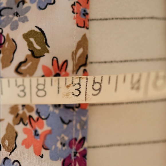 Floral Maternity Dress - Picture 4 of 7